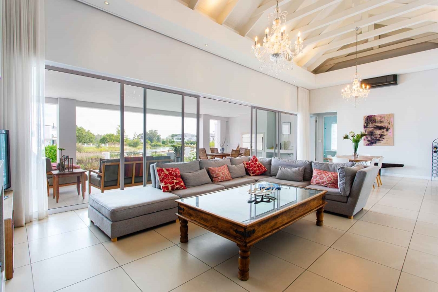 To Let 4 Bedroom Property for Rent in Val De Vie Estate Western Cape
